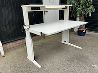 Bureautafel - afbeelding 1 van  7