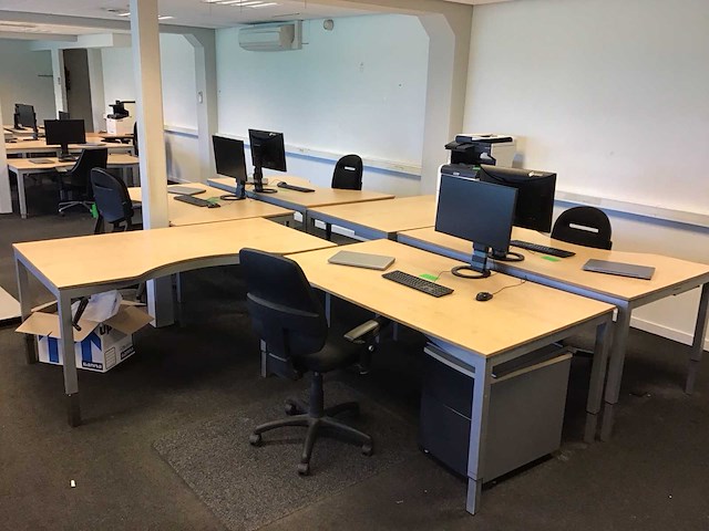 Bureautafel - afbeelding 3 van  3