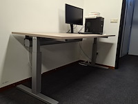 Bureautafel - afbeelding 1 van  4