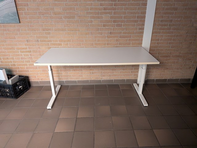 Bureautafel - afbeelding 2 van  4