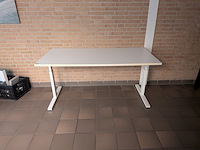 Bureautafel - afbeelding 2 van  4