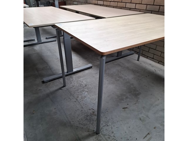 Bureautafel - afbeelding 3 van  3