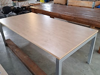 Bureautafel - afbeelding 3 van  4