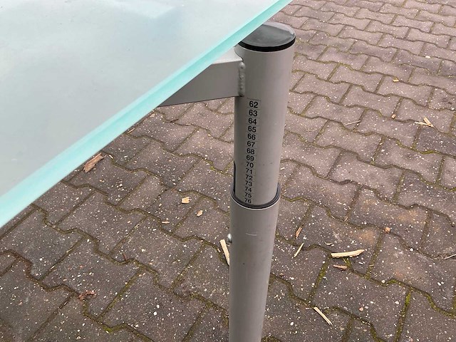 Bureautafel - afbeelding 6 van  6