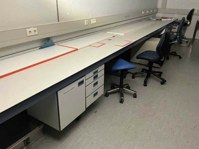 Bureautafel - afbeelding 2 van  5