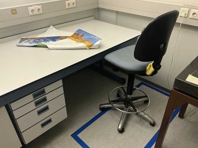 Bureautafel - afbeelding 5 van  5