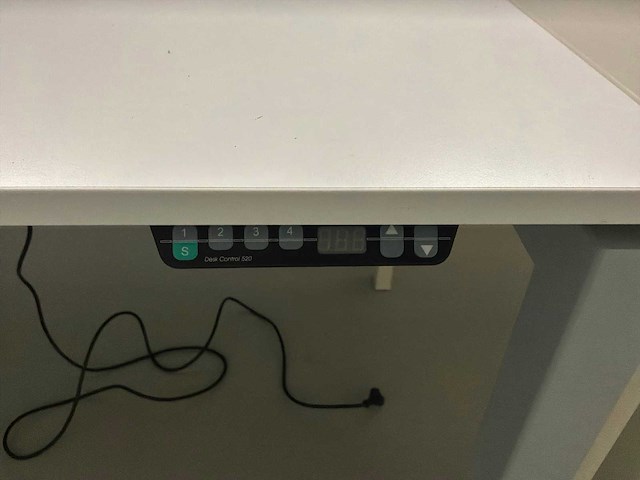 Bureautafels en archiefkasten - afbeelding 5 van  11