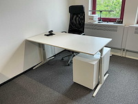 Bureautafel/werkplek - afbeelding 1 van  3