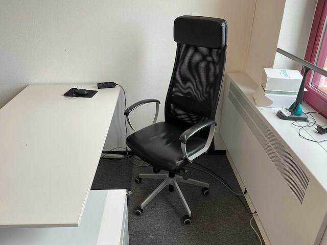 Bureautafel/werkplek - afbeelding 3 van  3