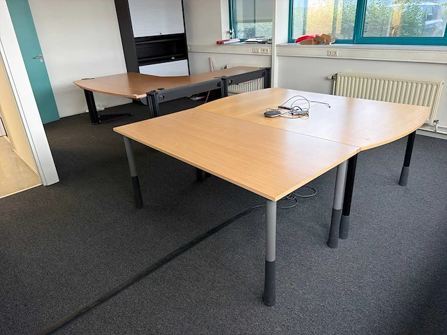 Bureau/vergadertafel - afbeelding 1 van  3
