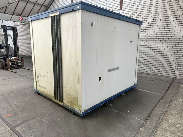Bureel container op heftruck slede - afbeelding 6 van  10