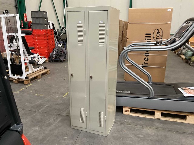 Burg 2-deurs lockerkast - afbeelding 1 van  3