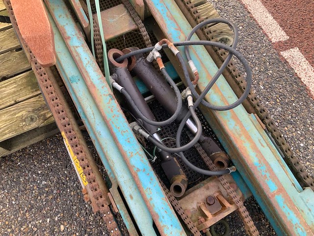 Burg hefmast - afbeelding 3 van  13