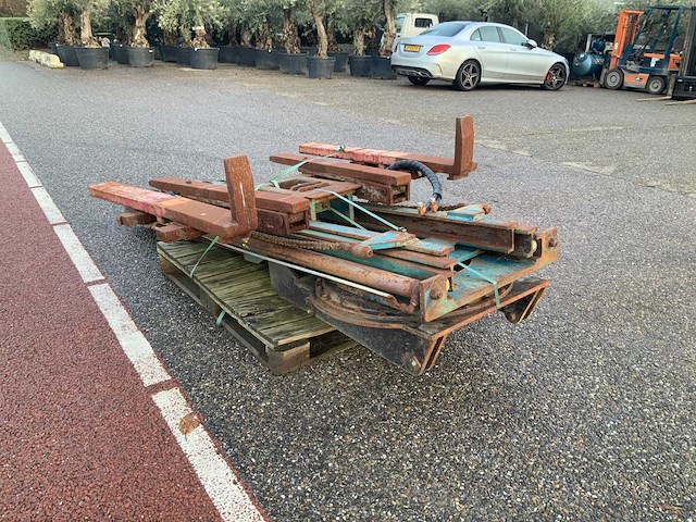 Burg hefmast - afbeelding 8 van  13