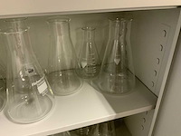 Burg kast inclusief voorraad laboratorium benodigdheden - afbeelding 5 van  7