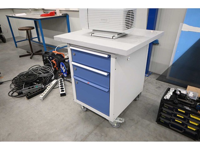 Burg mobiele ladenwerkbank inclusief gereedschap - afbeelding 1 van  6