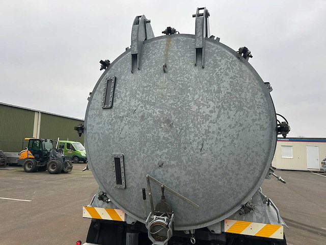 Burg – opbouw tanktrailer - 26.500 liter met hydraulische achterwand - afbeelding 5 van  72