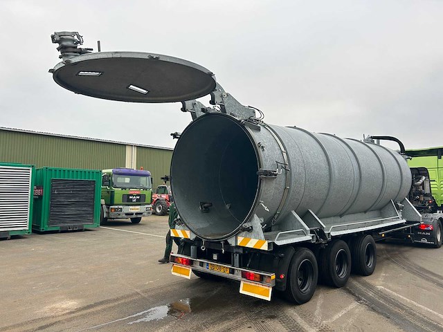 Burg – opbouw tanktrailer - 26.500 liter met hydraulische achterwand - afbeelding 7 van  72