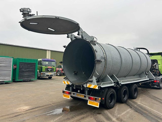 Burg – opbouw tanktrailer - 26.500 liter met hydraulische achterwand - afbeelding 8 van  72