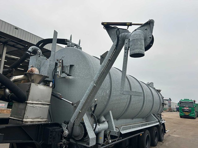 Burg – opbouw tanktrailer - 26.500 liter met hydraulische achterwand - afbeelding 19 van  72