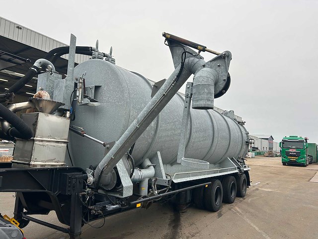 Burg – opbouw tanktrailer - 26.500 liter met hydraulische achterwand - afbeelding 20 van  72