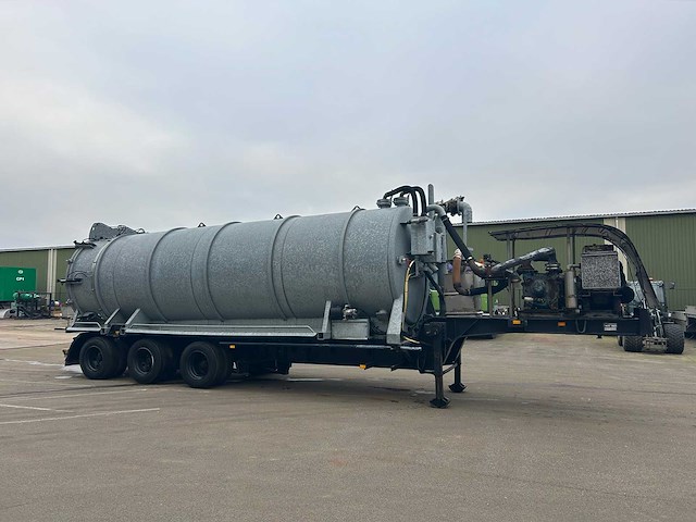 Burg – opbouw tanktrailer - 26.500 liter met hydraulische achterwand - afbeelding 12 van  72
