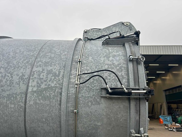 Burg – opbouw tanktrailer - 26.500 liter met hydraulische achterwand - afbeelding 46 van  72