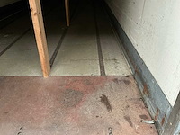 Burgers vrachtwagen geïsoleerde laadbak - afbeelding 3 van  5