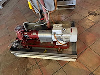 Burgmann - ts1016/a007 - mobile pump with drip tray - 2002 - afbeelding 1 van  7