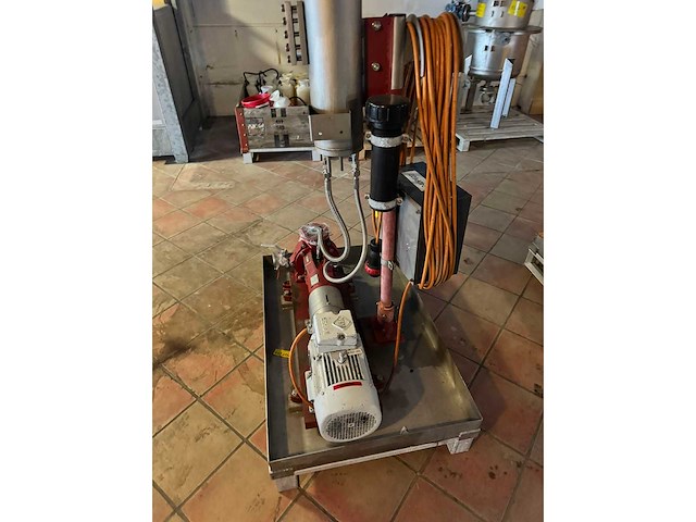 Burgmann - ts1016/a007 - mobile pump with drip tray - 2002 - afbeelding 3 van  7