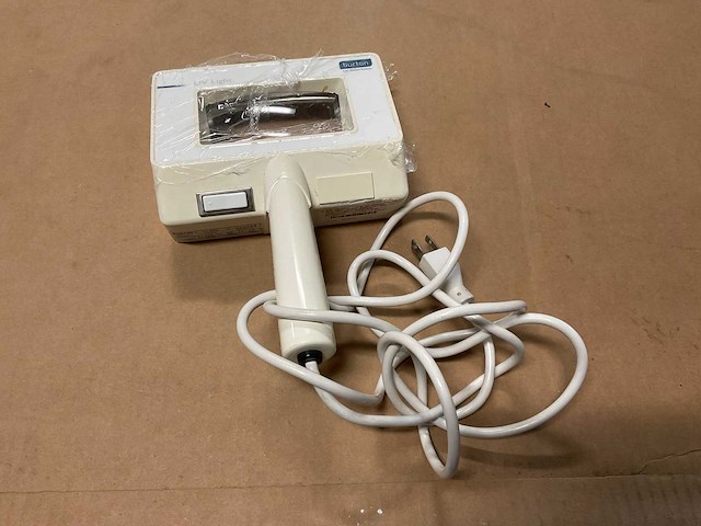 Burton 31602 ultraviolet light - afbeelding 1 van  5