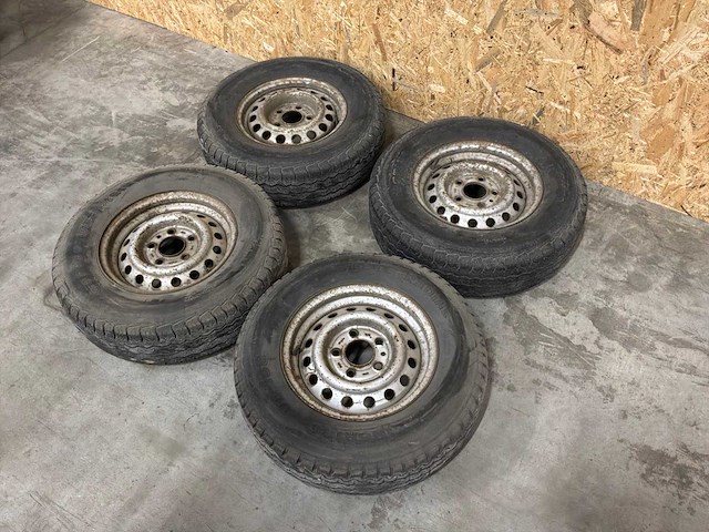 Bus velgen (4x) - afbeelding 1 van  12
