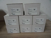 Busch-jaeger - 1723-20 - 2cka001754a1637 - afdekraam 3-voudig (80x) - afbeelding 2 van  3