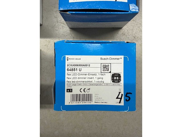 Busch-jaeger - 64851 u - flex led-dimmersokkel 1-voudig (4x) - afbeelding 2 van  2
