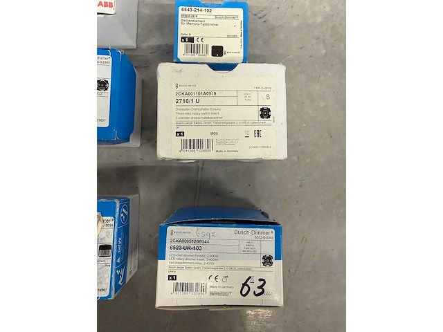 Busch-jaeger - dimmers en schakelaars (9x) - afbeelding 3 van  5