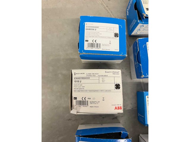 Busch-jaeger - dimmers en schakelaars (9x) - afbeelding 4 van  5