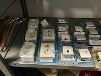 Busch-jaeger schakelaar / stekker divers (43x) - afbeelding 4 van  4