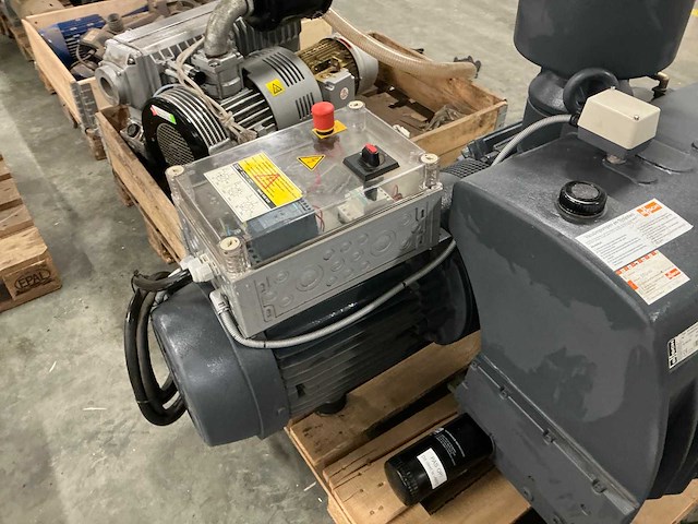 Busch r5 ra 0400 vacuümpomp - afbeelding 3 van  5