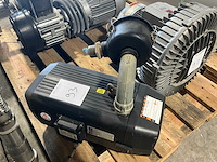 Busch sv 1016 c 000 ihxx droge vacuümpomp - afbeelding 1 van  4