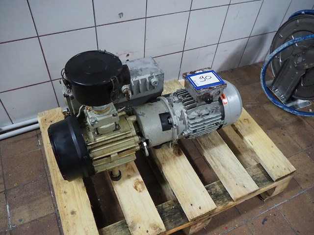 Busch - afbeelding 3 van  5