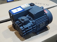 Busch - afbeelding 1 van  7