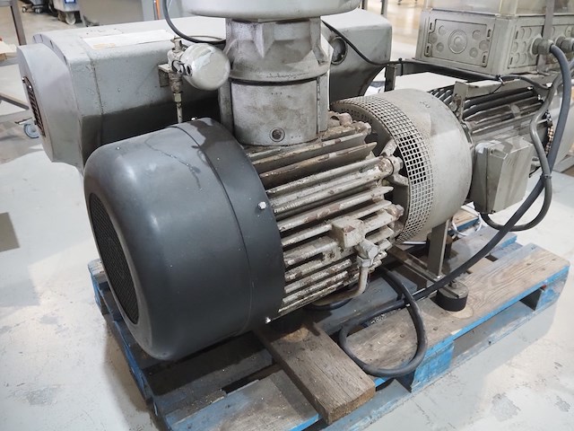 Busch - afbeelding 7 van  10