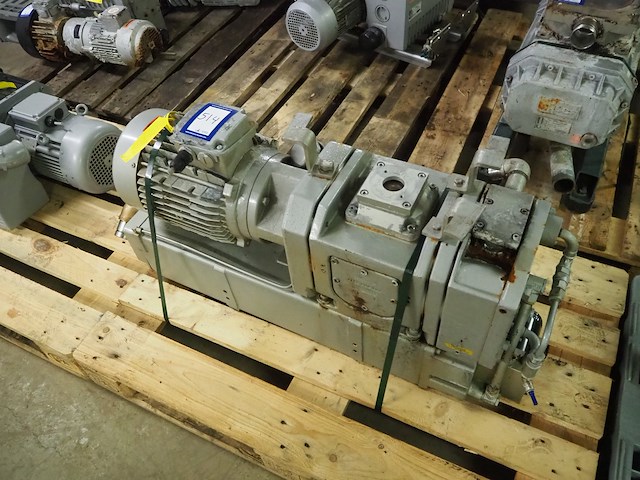 Busch - afbeelding 1 van  7