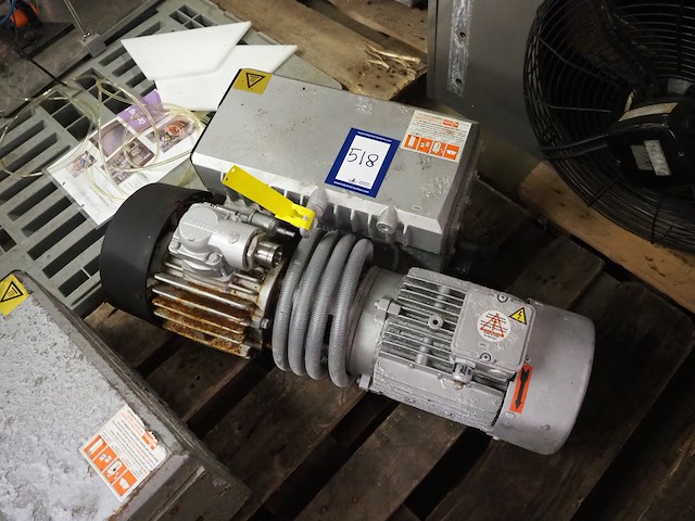 Busch - afbeelding 1 van  6