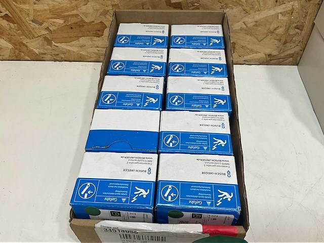 Buschjaeger stopcontact 220v (10x) - afbeelding 2 van  4