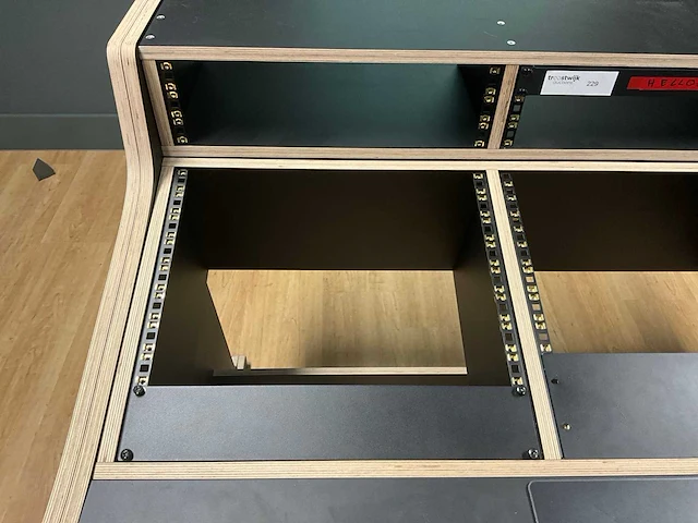 Buso audio studiowerkstation - afbeelding 8 van  9