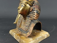 Buste van de egyptische farao toetanchamon - afbeelding 2 van  5