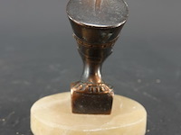 Buste van de egyptische koningin nefertiti - afbeelding 4 van  5