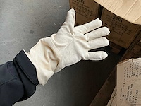 Busters handschoen (600x) - afbeelding 4 van  6
