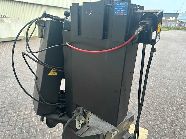 Butler - 2006 - 1050 - banden de-en montageapparaat - afbeelding 6 van  8